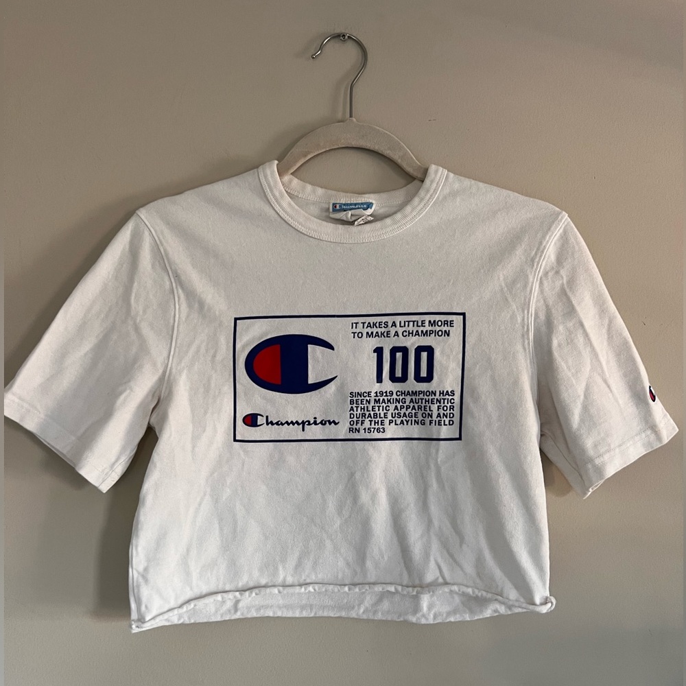 Cropped Champion T Shirt